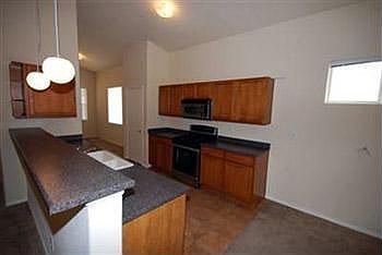4th image of 250 Cloud View Ave SW #1