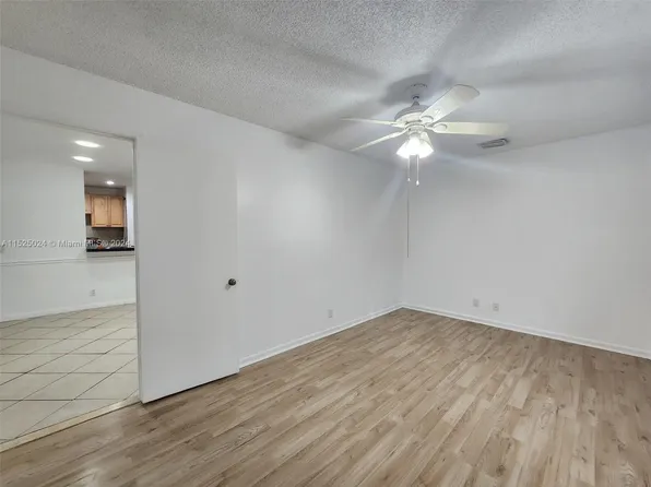8 Crossings Cir APT C, Boynton Beach, FL 33435