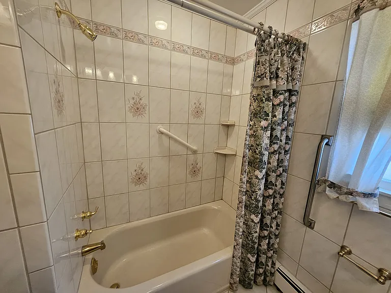 35 Elwood Ave — Photo 13