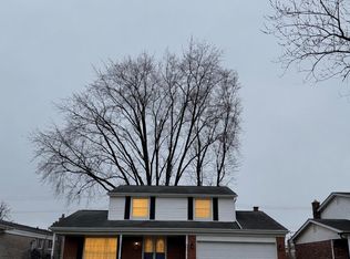 35109 Dearing Dr, Sterling Heights, MI