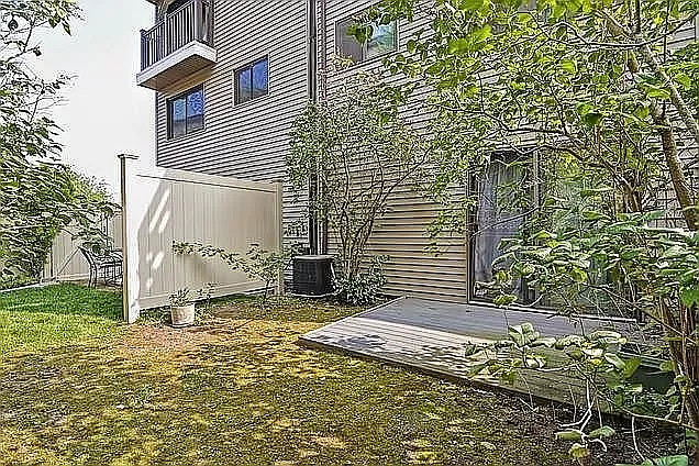 15 Pebble Pl #15 — Photo 10