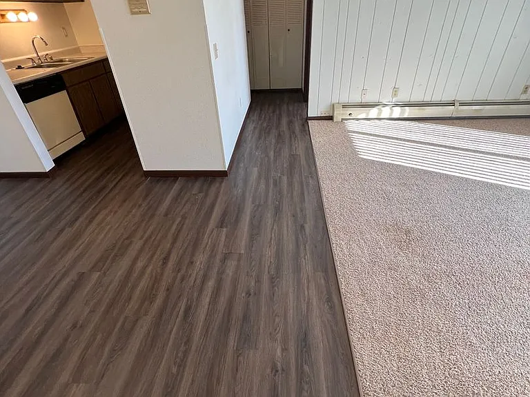 Courtyard Apartment Homes - 816 — Photo 12