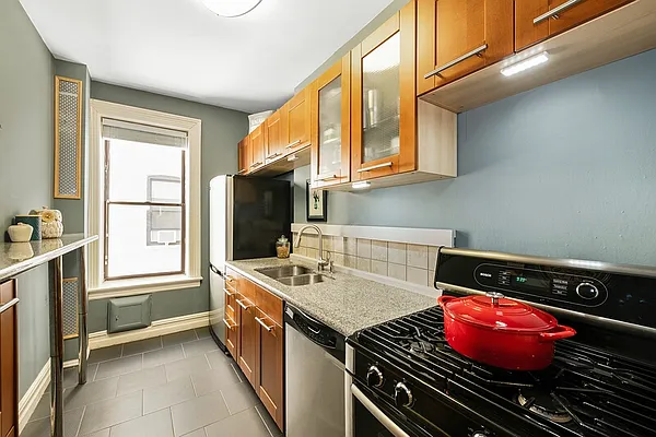 Sold by Keller Williams Realty Empire | media 7