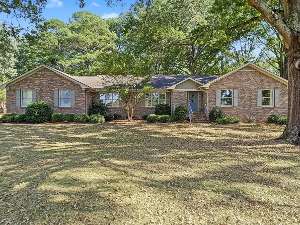 9309 Grandfield Ln SE, Huntsville, AL 35803