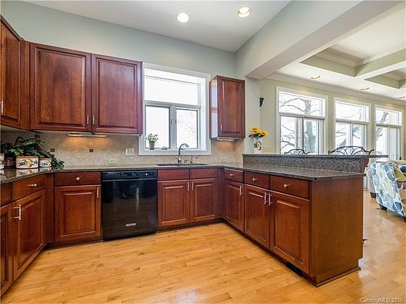 3rd image of 1150 Eaglecrest Dr
