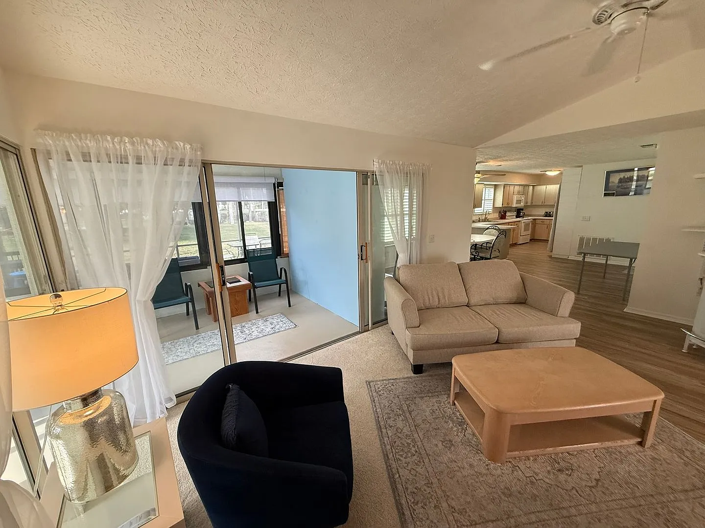 Welcome To Your Luau-Style Paradise In Stonecrest! - Annual Lease — Photo 4