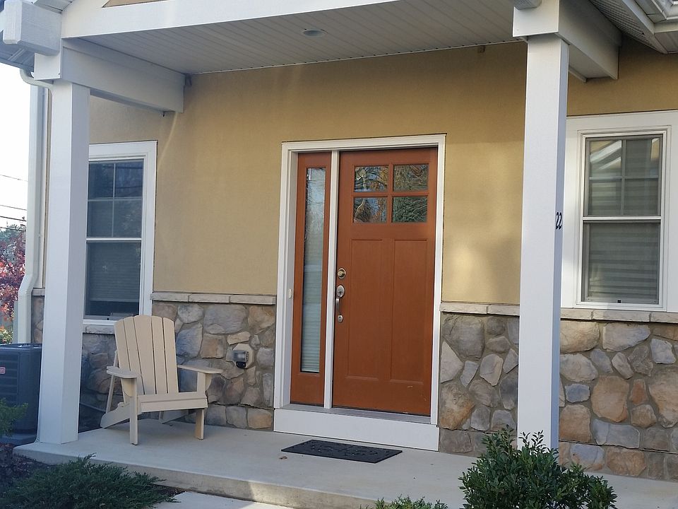 Private Front Entry