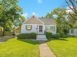 1418 10th St, Charleston, IL 61920