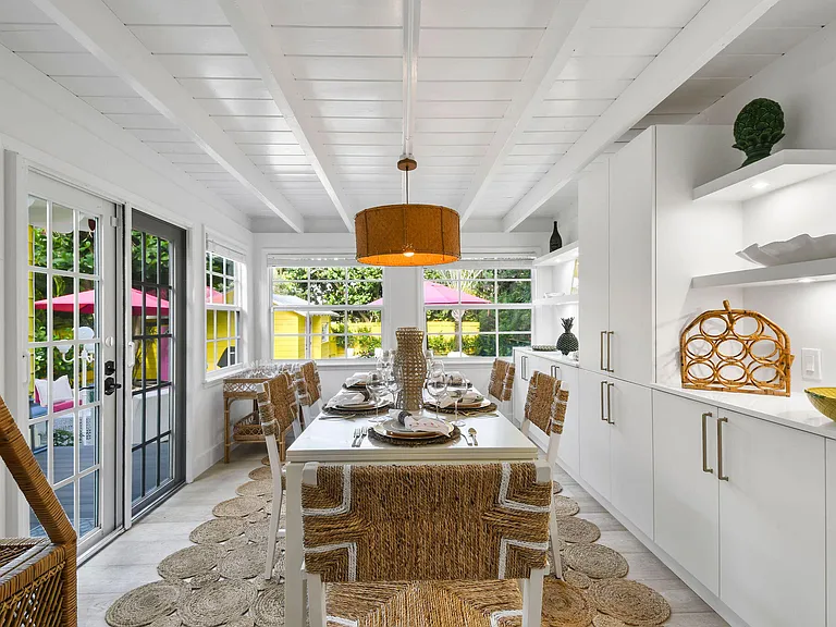 612 N Palmway — Photo 10