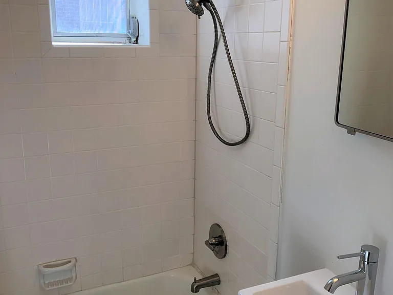 1715 Dunwoody Pl NE #A — Photo 8