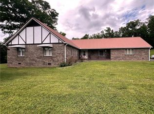 813 Doss Hill Rd, Fort Gay, WV 25514