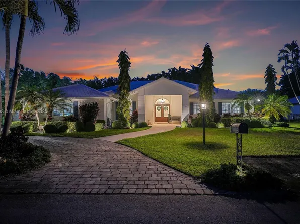 7361 SW 165th St, Palmetto Bay, FL 33157