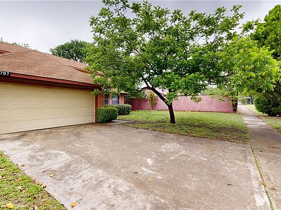 2nd image of 1707 Wickfield Way
