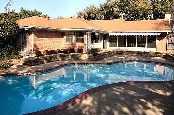 4th image of 2124 Heather Hill Ln