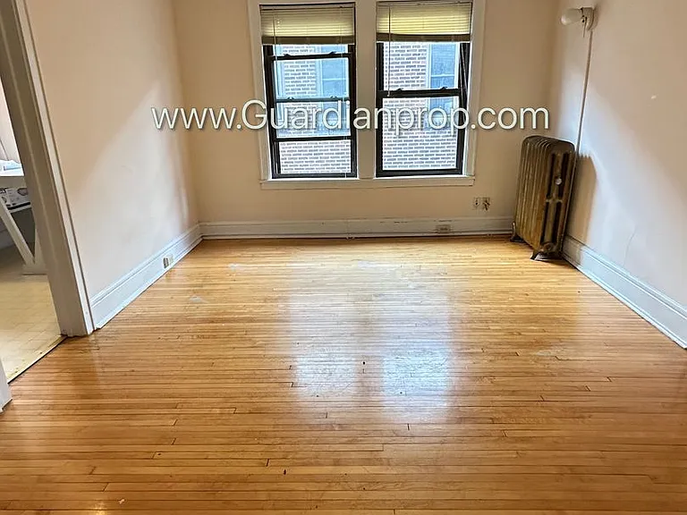 2876 Humboldt Ave S #105 — Photo 14