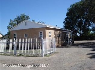 106 Pequeno Rd NW, Albuquerque, NM 87107
