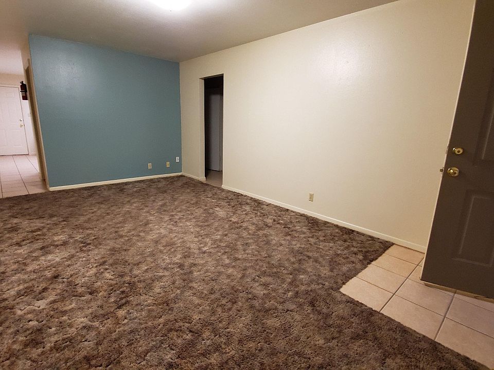 1st image of 901 S Monroe St APT 2