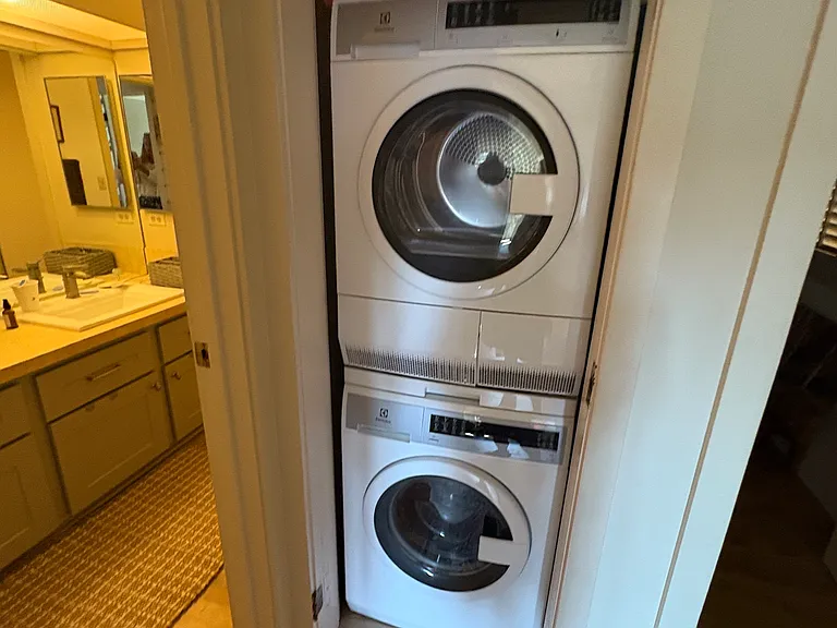 Bluff Condo Dr — Photo 8