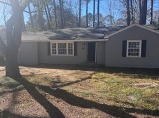 2121 Oakhurst Dr, Jackson, MS 39204