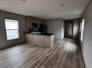 7803 Saint Andrews Church Rd TRAILER 57, Louisville, KY 40214