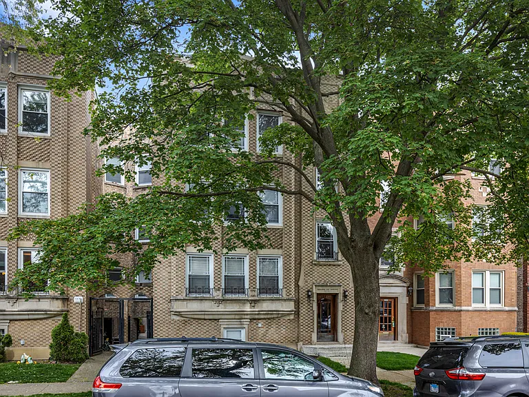 6549 N Mozart St #3 — Photo 1