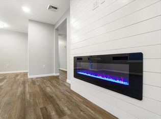 106 Old Glenham Rd, Fishkill, NY 12524