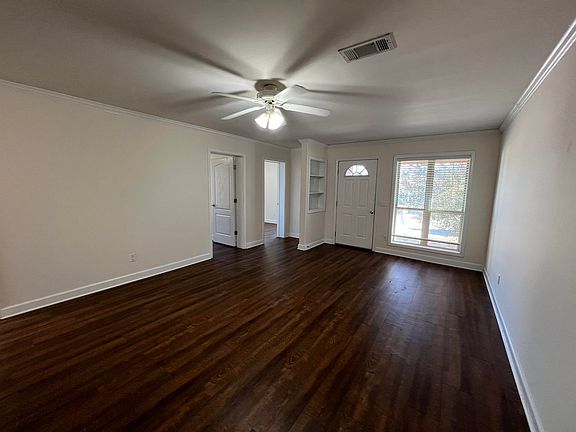 3rd image of 4 Veranda Dr