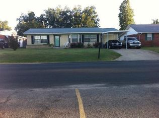1223 E Beverly St, Ada, OK 74820