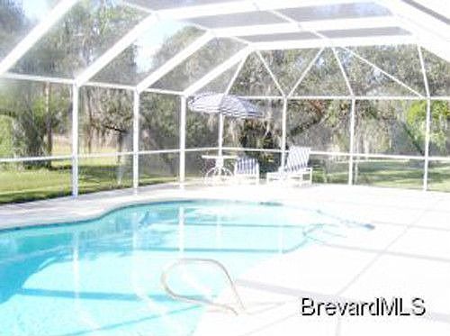 2nd image of 713 Spring Oak Dr