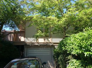 3021 Fuhrman Ave E, Seattle, WA 98102