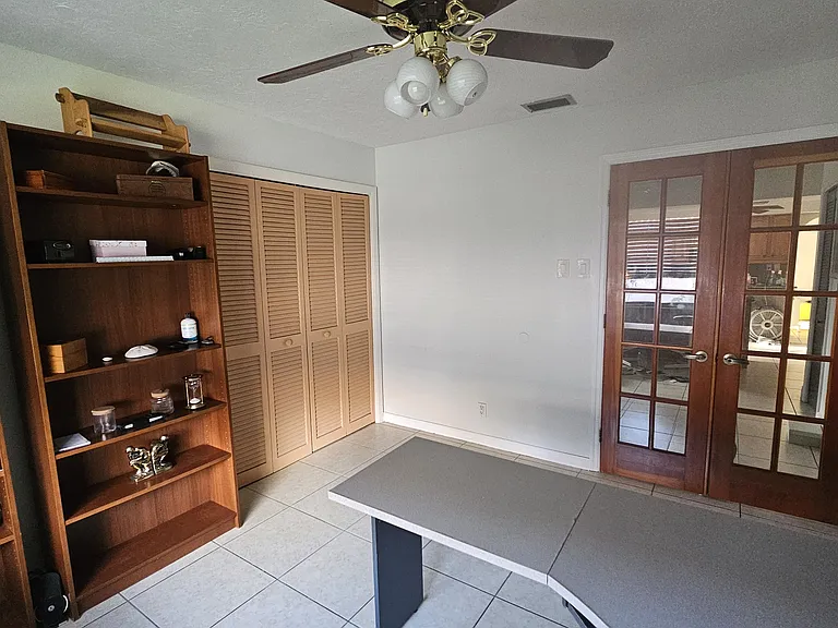 57 SW 15th Ct — Photo 9
