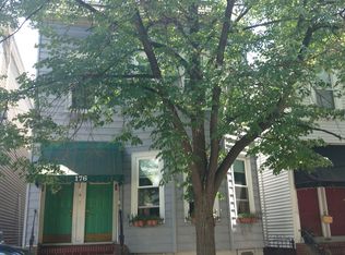 176 1/2 M St, South Boston, MA 02127