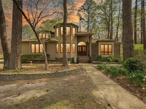 204 Mallard Ln, Yorktown, VA 23692