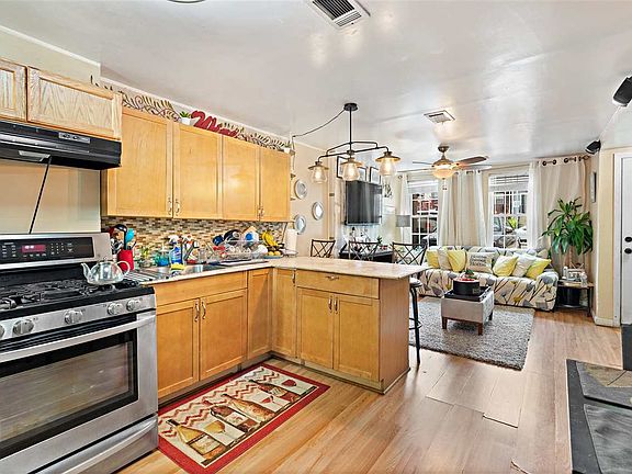 5th image of 356 5th St
