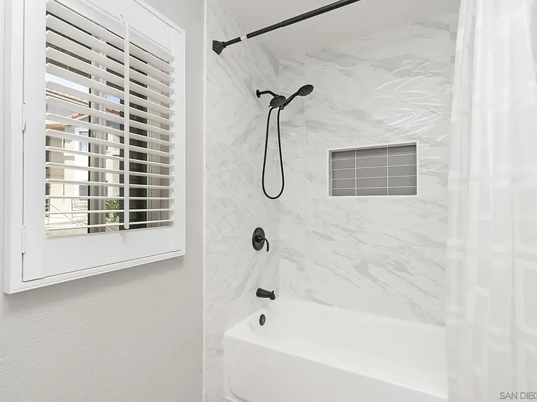 7405 Charmant Dr #2423 — Photo 31