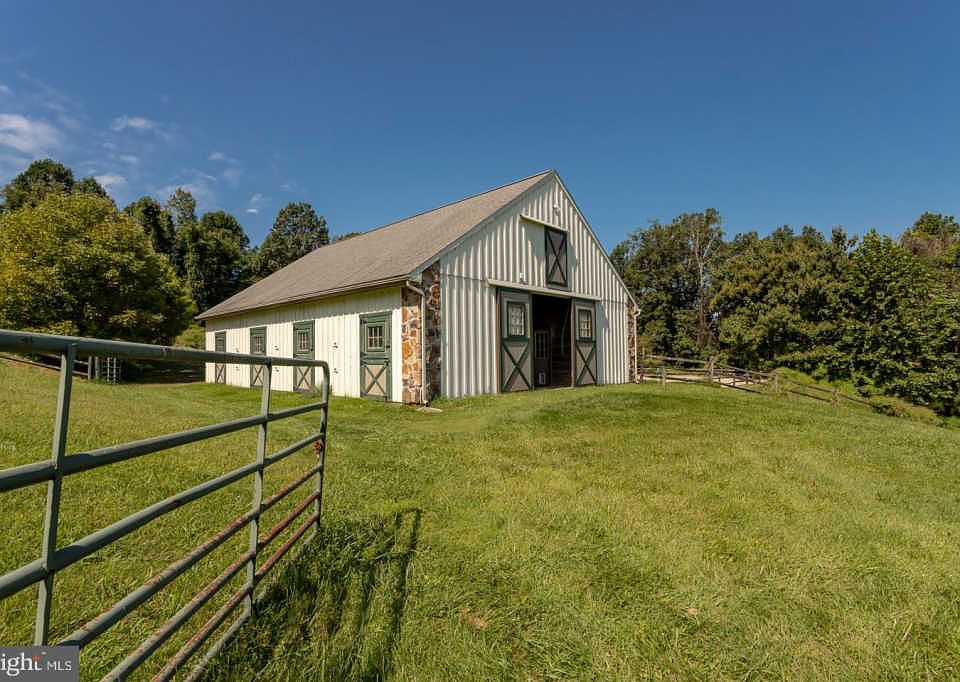 271 Hill Rd Elverson PA 19520 Apartments for Rent Zillow