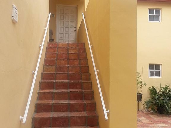 3rd image of 2920 Bird Ave APT 10