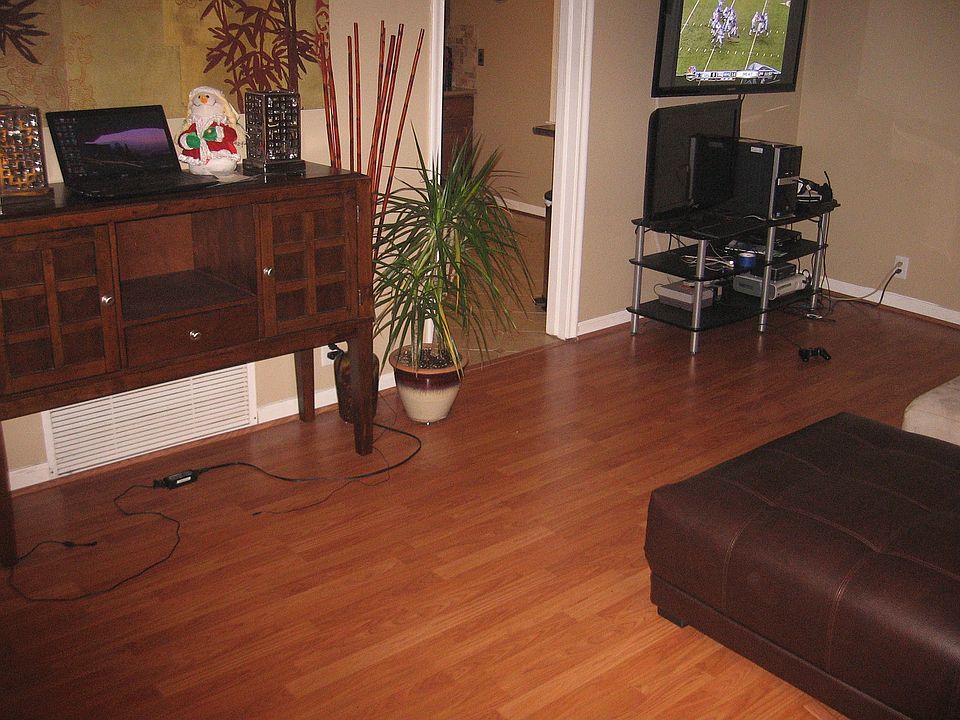 1st image of 208 Gargantua Ave