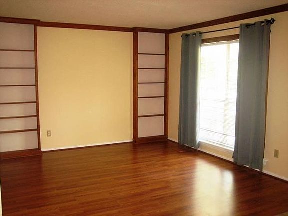 Front Living Area