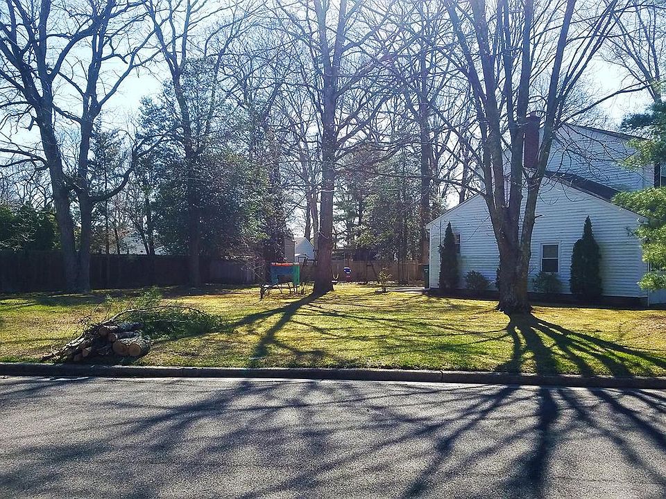 2nd image of 1113 Marlou Ave