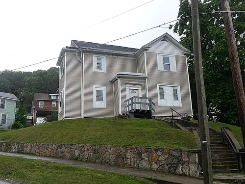 205 Monroe St #3 Photo 1
