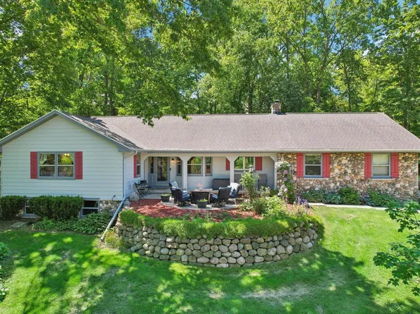 15305 Santa Maria COURT, Brookfield, WI 53005