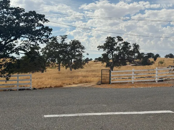 10423 Jalapa Way, La Grange, CA 95329