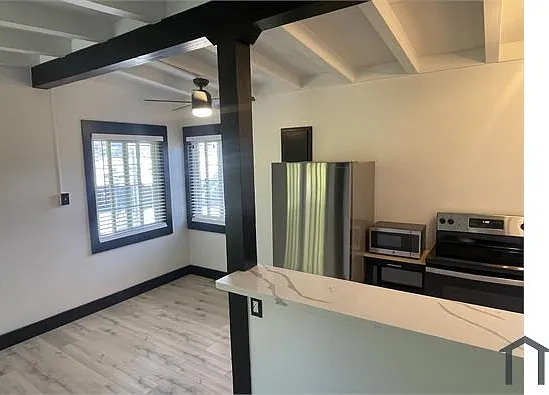 1 bed, 550 sqft, $2,900 — Photo 2