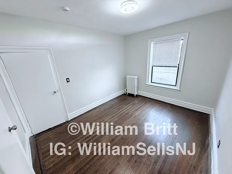 18-20 Kensington Ave #1B — Photo 15
