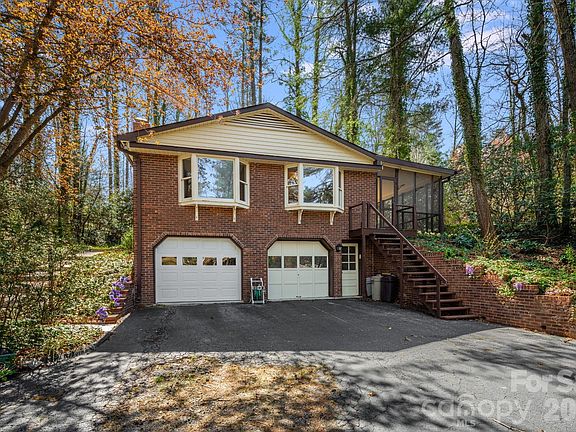4th image of 154 Surry Ln