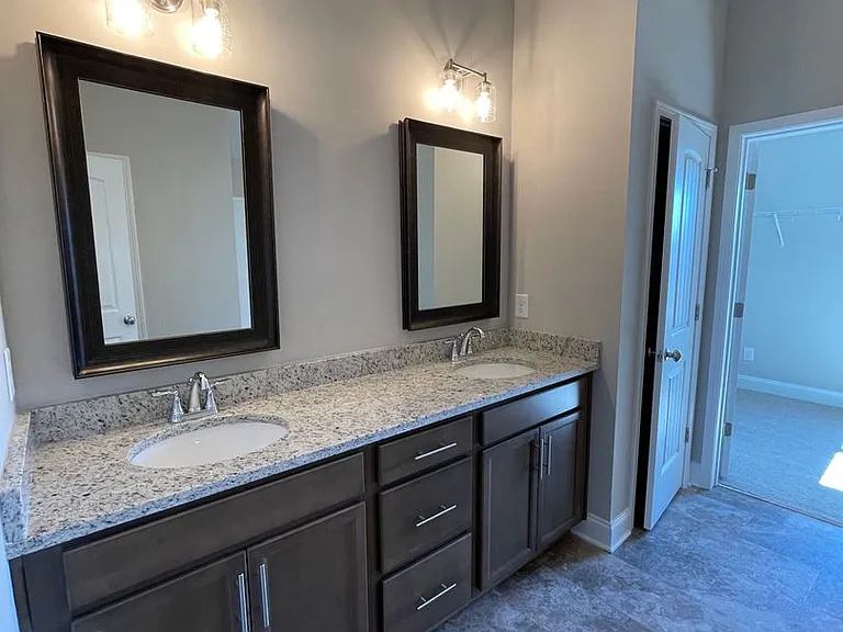 2255 Viking Ct — Photo 13
