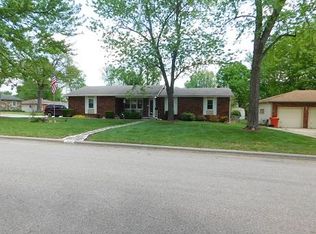 1440 S Estate Ave, Springfield, MO 65804