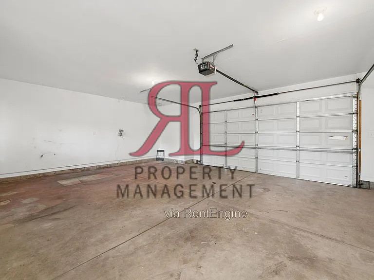 85 Eastmoor Blvd — Photo 44