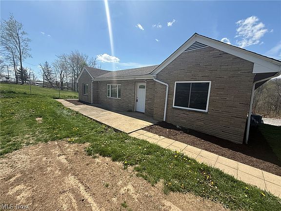 3rd image of 168 Talbott Dr